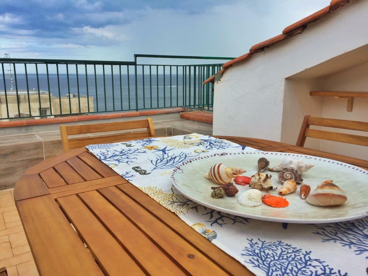 Suite Sul Mare Mascali Bagian luar foto