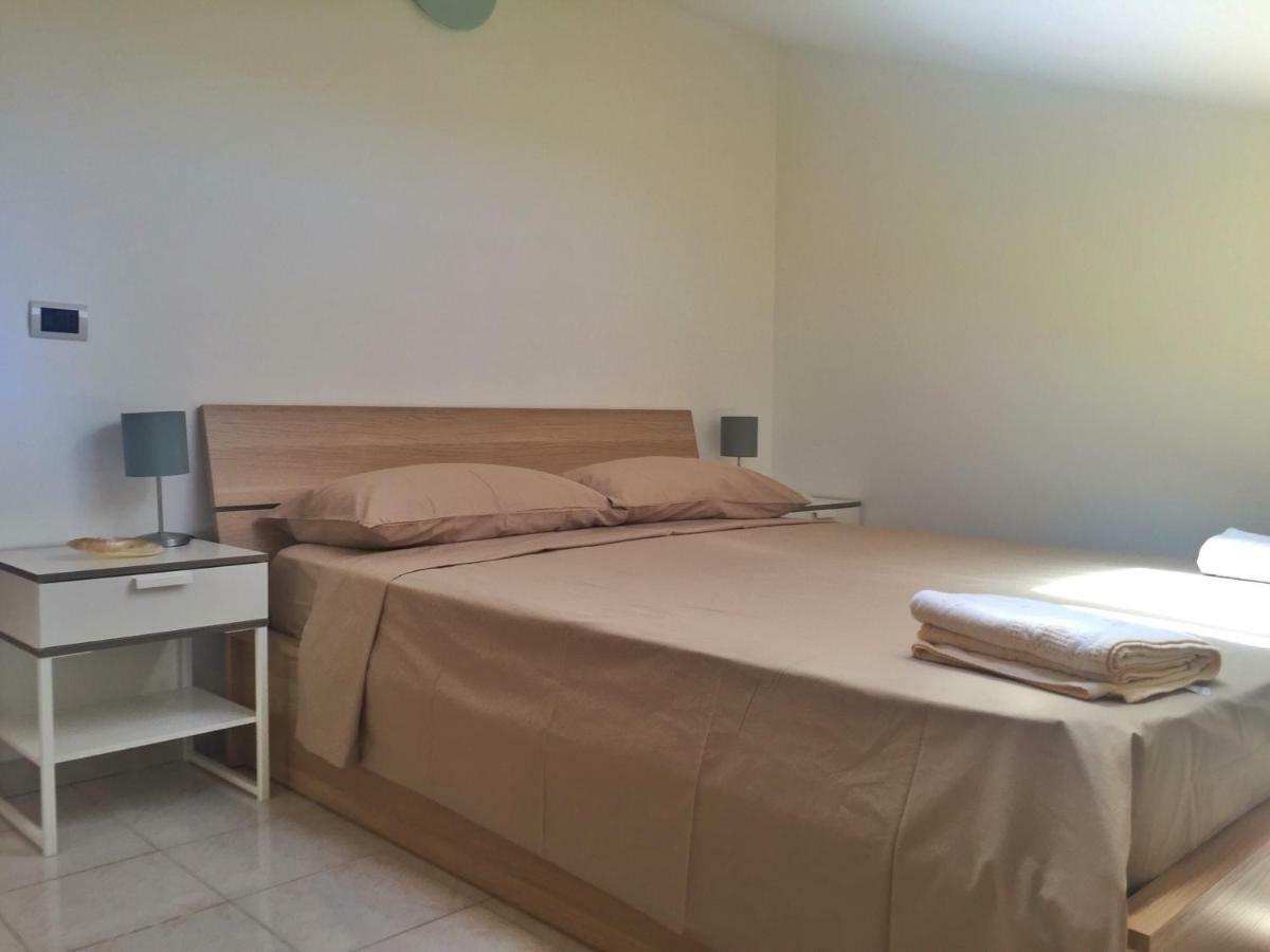 Suite Sul Mare Mascali Bagian luar foto