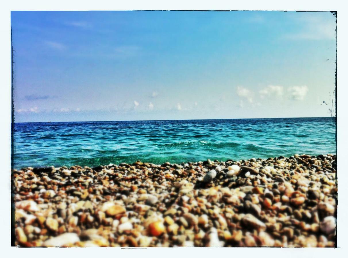 Suite Sul Mare Mascali Bagian luar foto